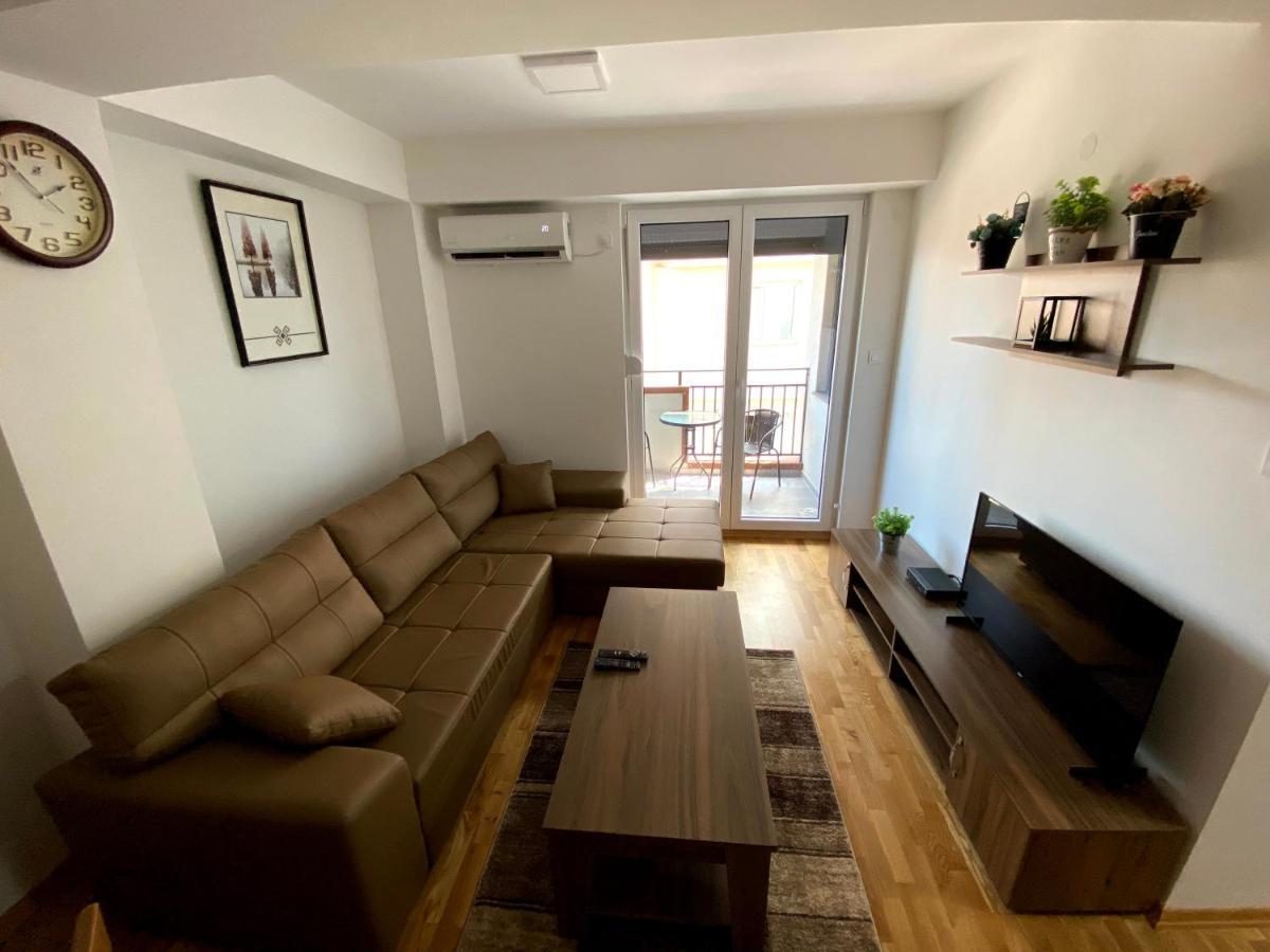 Skopje Brand New Apartment Ngoại thất bức ảnh